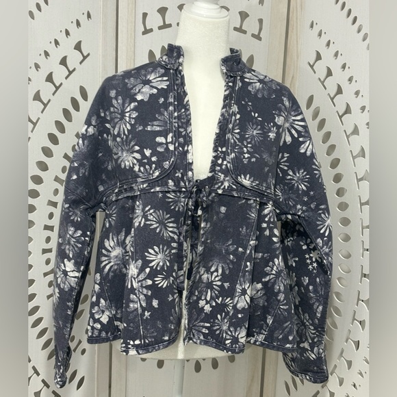 Free People Lua Bed Jacket - Picture 11 of 12